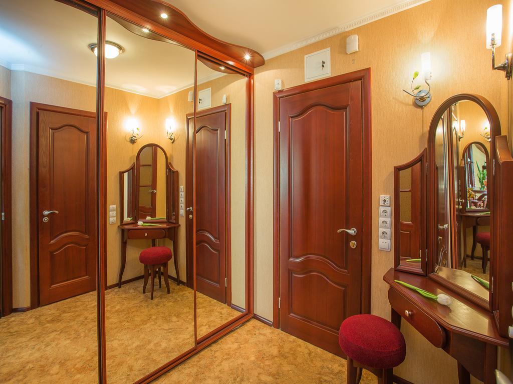 Studio De Luxe With Jacuzzi Sumy Rum bild